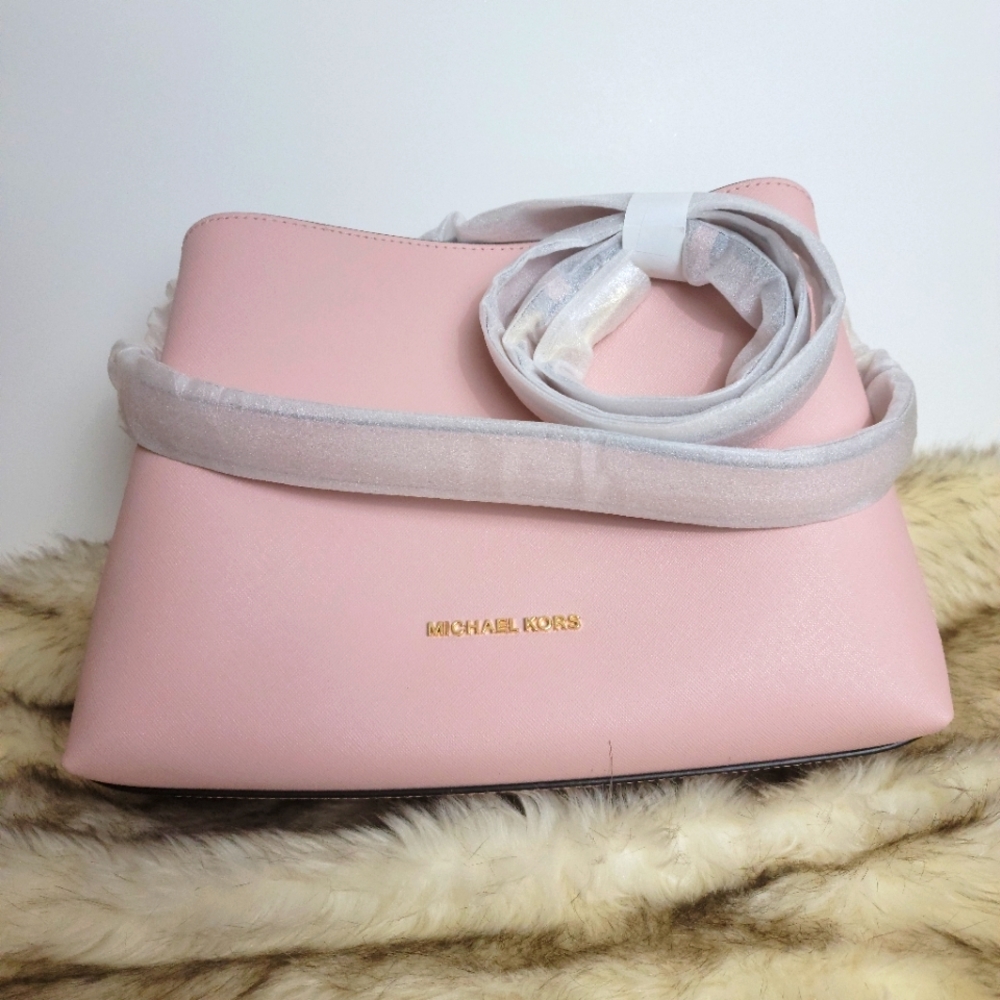 Michael Kors Sofia